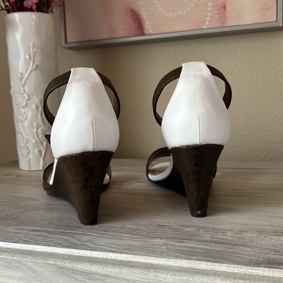 Sonata snake and metallic ankle strap wedge - Picture 5 of 6